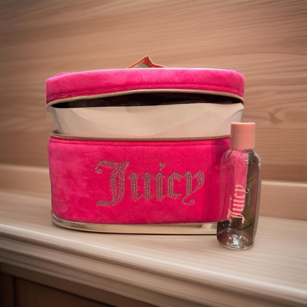 Juicy Couture Travel Cosmetic Bag